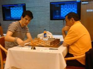 David Howell annule face à Mark Hebden lors de la ronde 7 - Photo © Dave Clayton