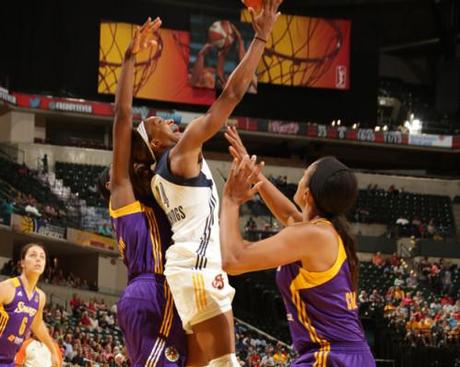 Tamika-CATCHINGS-indiania-WNBA.jpg