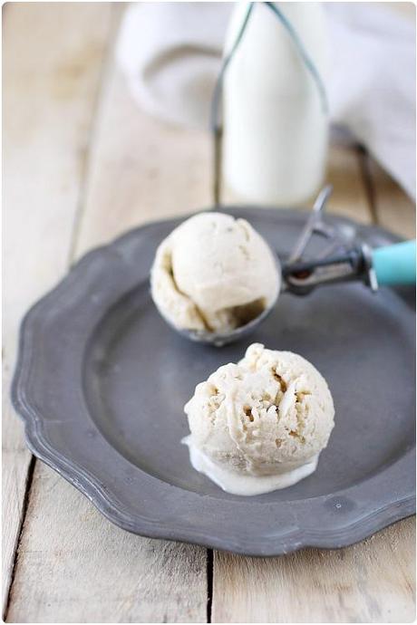 Glace à la banane et au fruit de la passion