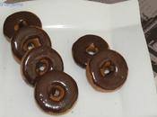 Premiers minis donuts fait avec l'appareil