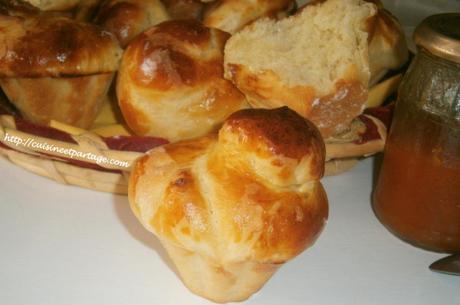 briochettes moelleuses à la fleur d’oranger OLYMPUS DIGITAL CAMERA