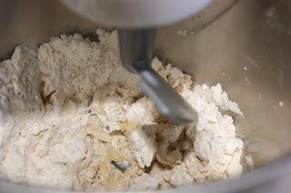 Flammekueche, la fameuse tarte flambée à l'alsacienne.