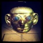 Masque en or, exposition Pérou MBAM © Culture et Communication