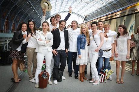 Eurostar reboot le concept de « Diner en Blanc » pour sa classe Business Premier