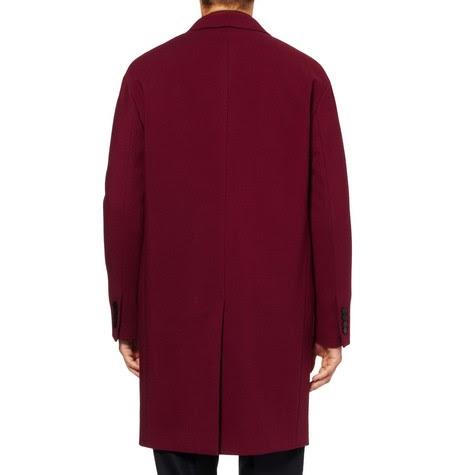 L'objet du délit : Le manteau oversize Lanvin...