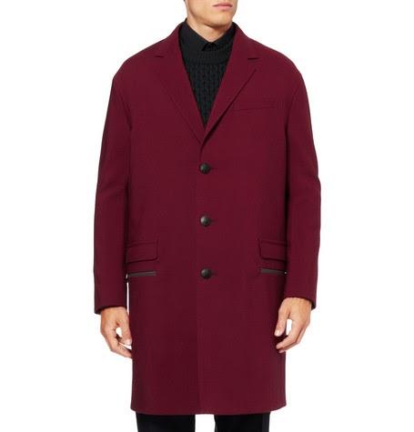 L'objet du délit : Le manteau oversize Lanvin...