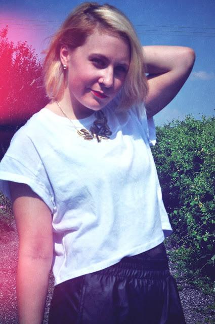 Noir & blanc mais avec du doré svp !