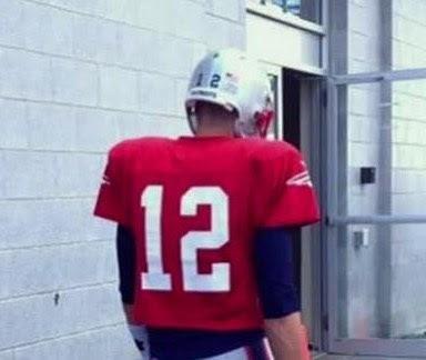 Les Miettes du Jeudi: Tom Brady, Troy Smith et plus...