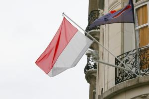 Drapeau indonésien à Paris