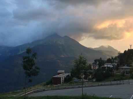 Le soleil se couche aussi dans les Alpes...
