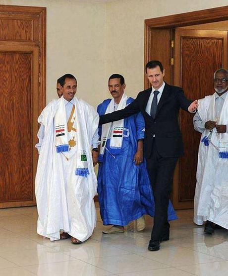 Bachar al-Assad raccompagnant les Mauritaniens qu'il a reçu à Damas le 18/08/2013