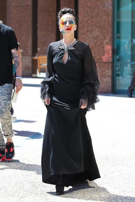 La Fashion Obsession du jour : Lady Gaga et son nouveau dressing made in Saint Laurent...