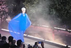 Mannequins fantômes, défilé Jean-Charles de Castelbajac, festival mode et design au Canada