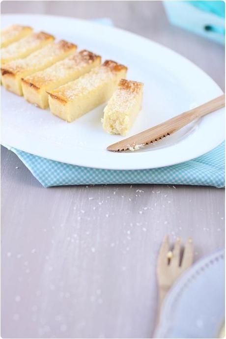 Gâteau de semoule et polenta au rhum et zestes de citron vert