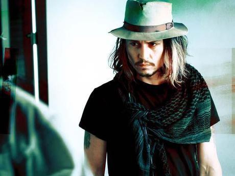 johnny-depp-style-homme-foulard-keffier