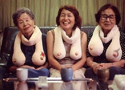 Une écharpe marrante non ?