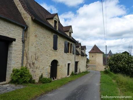 NADAILLAC-DE-ROUGE(46)-Balade aoutour d'un Village
