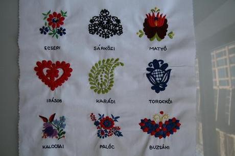 Hungarian Embroidery Sampler par NYC Housewife sur tumblr