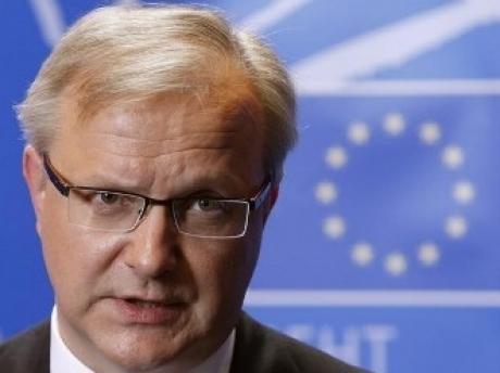 Le commissaire européen Olli Rehn conseille à la France de réduire ses dépenses publiques