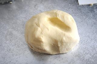 Tartelette noisettine aux figues flambées au Cognac