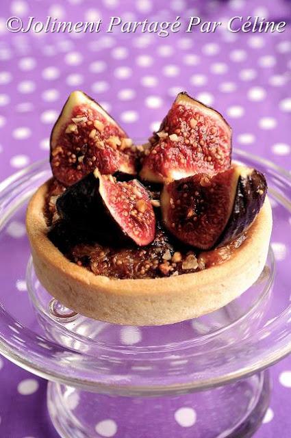 Tartelette noisettine aux figues flambées au Cognac