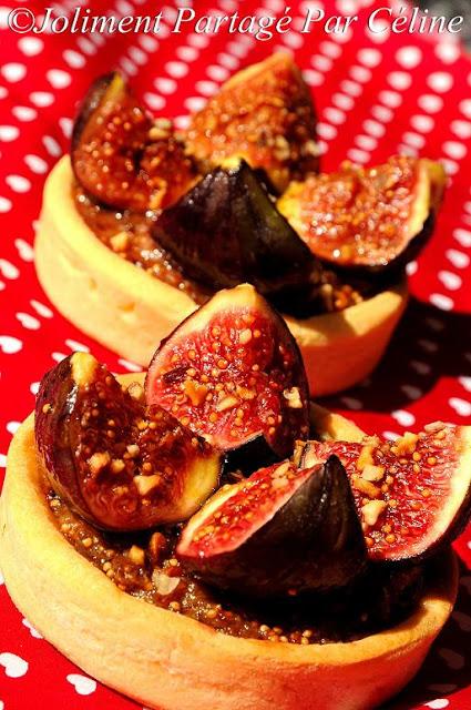 Tartelette noisettine aux figues flambées au Cognac