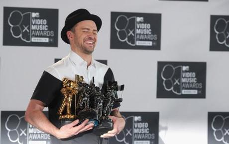 Justin-Timberlake-2013-MTV-Video-Music-Awards-tLwpomd9I8Cx.jpg