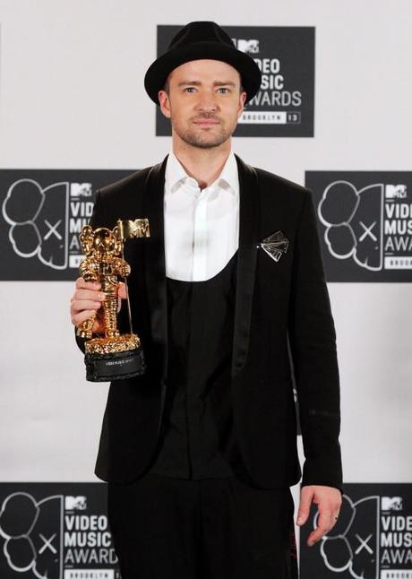 Justin-Timberlake-2013-MTV-Video-Music-Awards-myek4Cfuyn0x.jpg