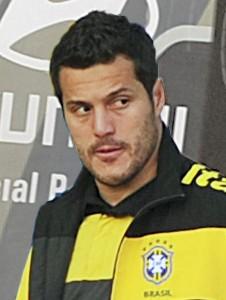 Julio Cesar pourrait être tenté par Arsenal.