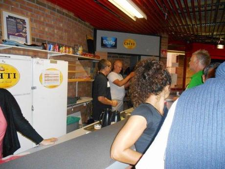 Venus Cup 2013 : dans la chaleur du bar, on est aussi aux premières loges !