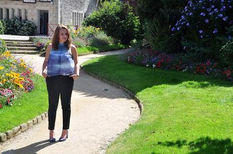 Tête dans les nuages