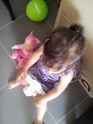 Même la poupée s'y met !