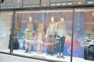 strike maison simons vitrine street art urbain graffiti strike maison simons vitrine street art urbain graffiti