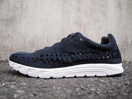 nike-mayfly-woven-qs-pack-4