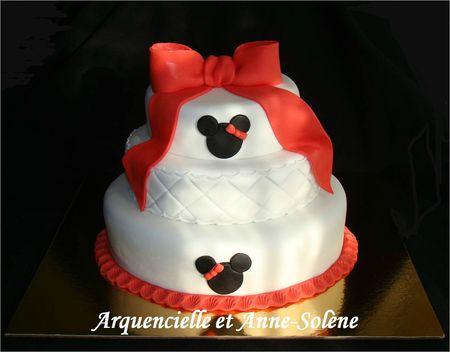 Gâteau Minie noeud rouge et blanc