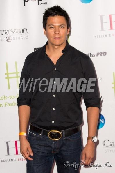 Chaske Spencer au Teen Fashion Show.