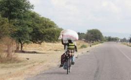 287 - 02 08 13 Rte Karonga VELO TAXI JPG (1)