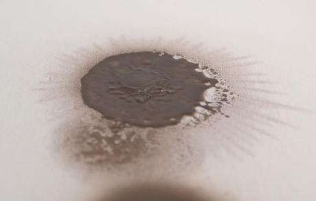 Shampoing sec Batiste pour brunettes : une fausse bonne idée?