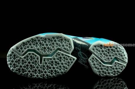 nike-lebron-11-gamma-blue-5