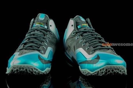nike-lebron-11-gamma-blue-3