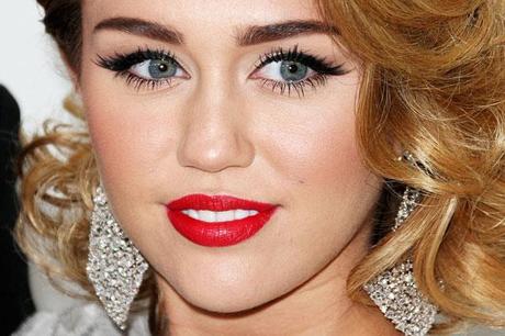 Miley Cyrus le 9 septembre au Grand Journal ?
