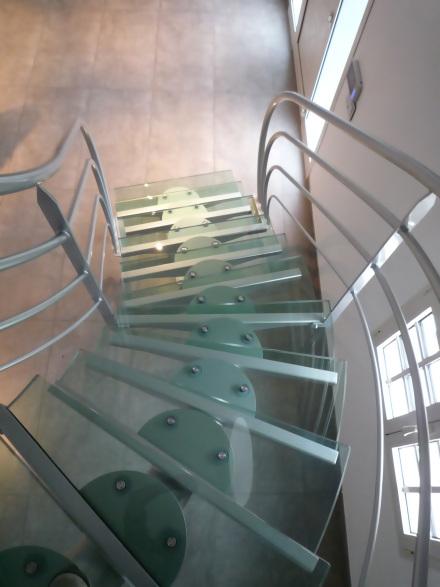 Escalier Design métal et verre