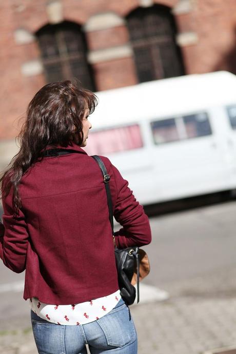 veste courte bordeaux Going back to...