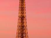 Boire apéro admirant coucher soleil Tour Eiffel)