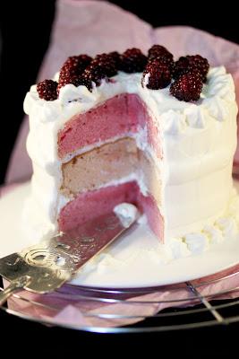 Layer cake Chantilly & Mûres sauvages