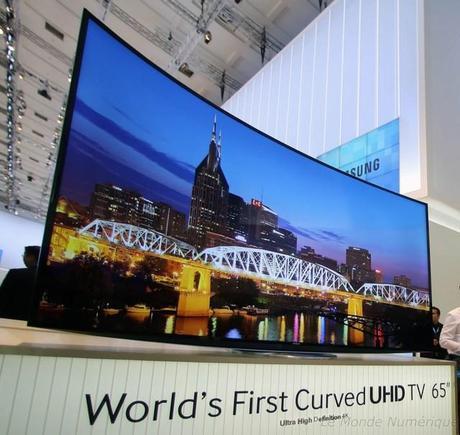IFA 2013 : Samsung dévoile la première TV 4K incurvée