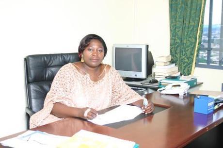 Mme Bleue Régine Tsoungui Obama