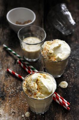 Et si les milkshakes devenaient de Doucrèms ??? Doucrèm coco vanille du week-end ! Et si les milkshakes devenaient de Doucrèms ??? Doucrèm coco vanille du week-end !