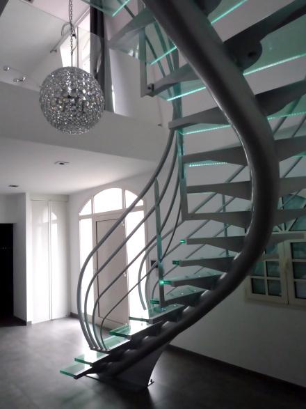 Escalier Design métal et verre