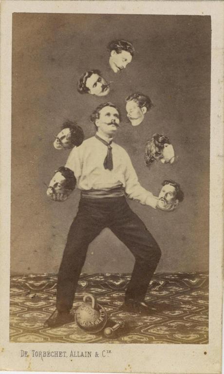 photographer-made-the-image-look-like-he-was-juggling-his-own-head